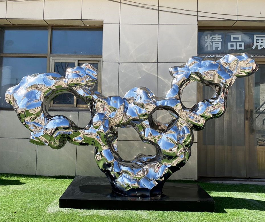 大型不锈钢太湖石雕